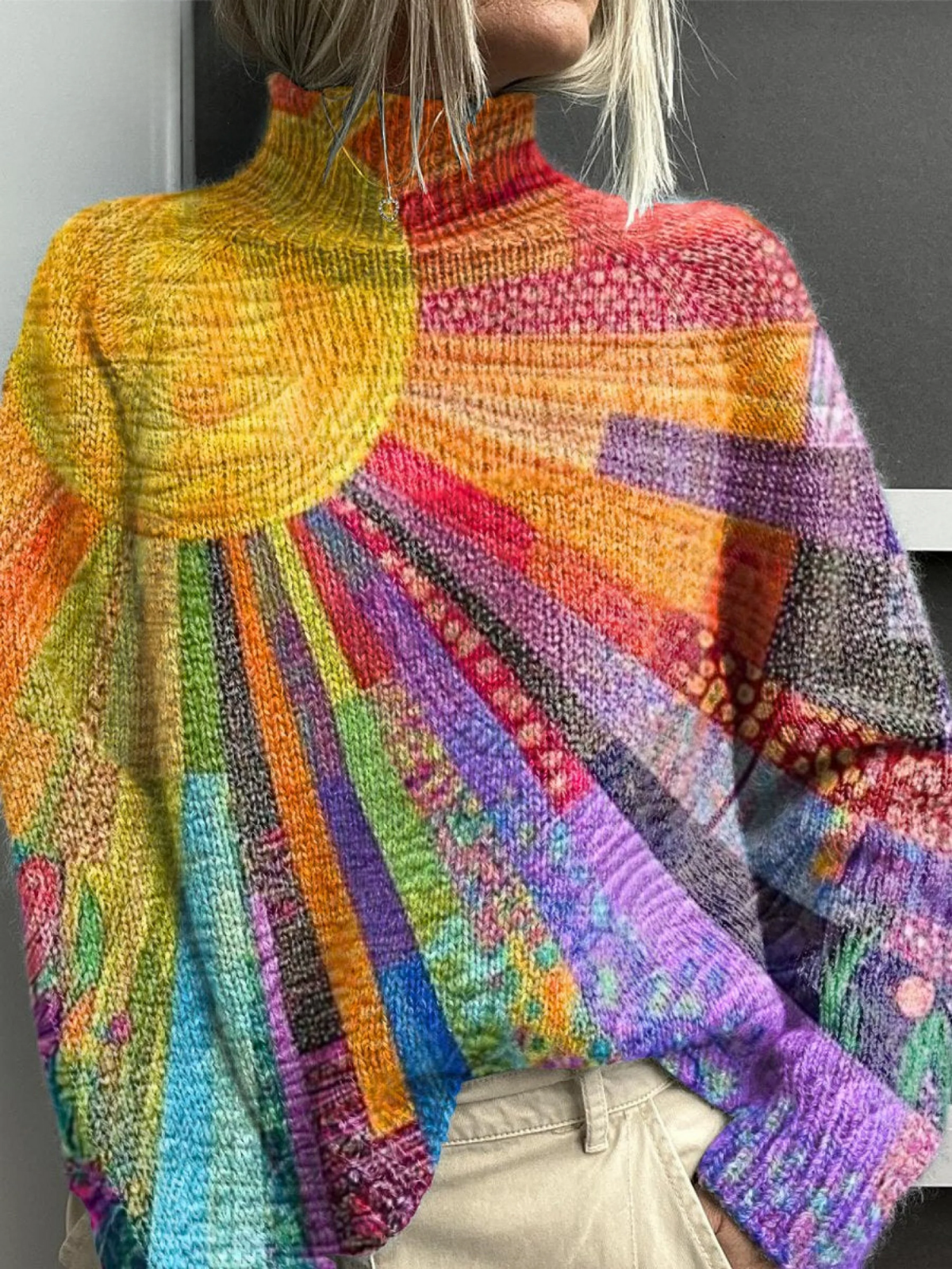Arlette kleurrijke coltrui met zonneprint