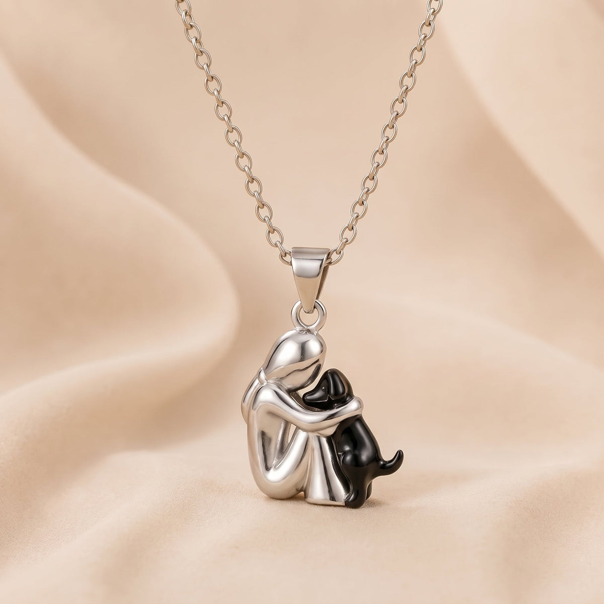 De Eeuwige Omhelzing Ketting vrouw & hond