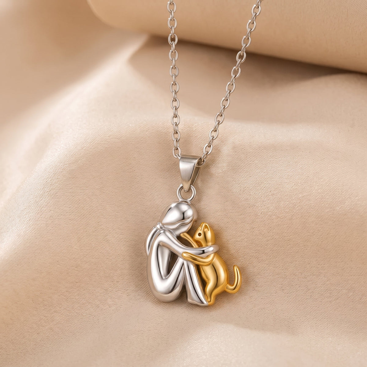 De Eeuwige Omhelzing Ketting vrouw & kat